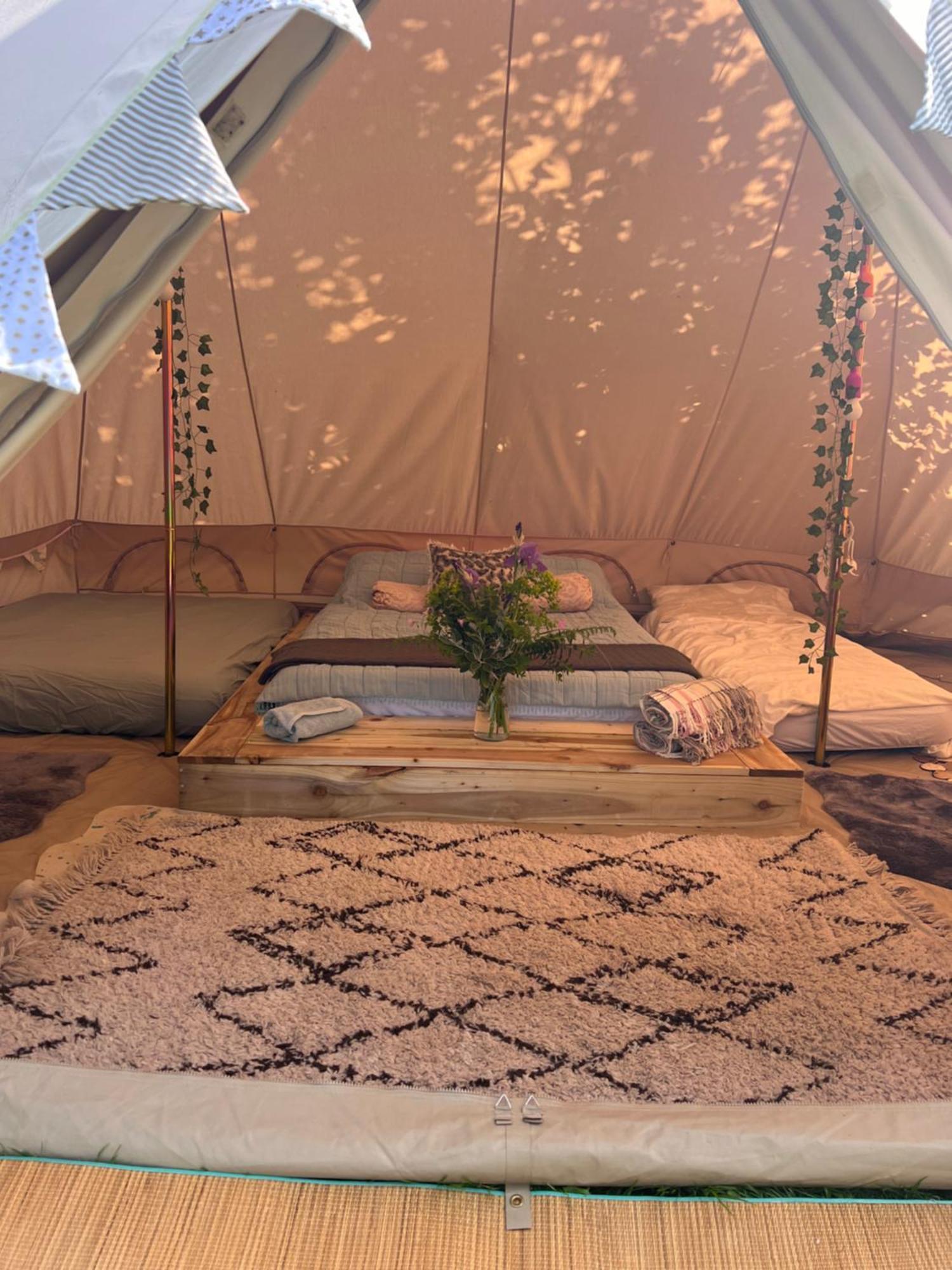 Bluebell Tent At Ballyward Croft Ardkeen Eksteriør billede